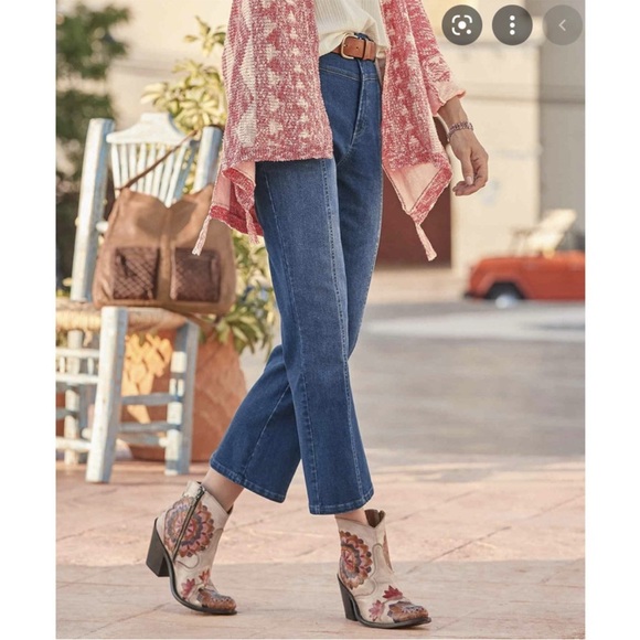 Sundance Peyton Jeans Women's Size 26 Front Seams Ankle Crop Kick Flare Denim - Picture 1 of 8